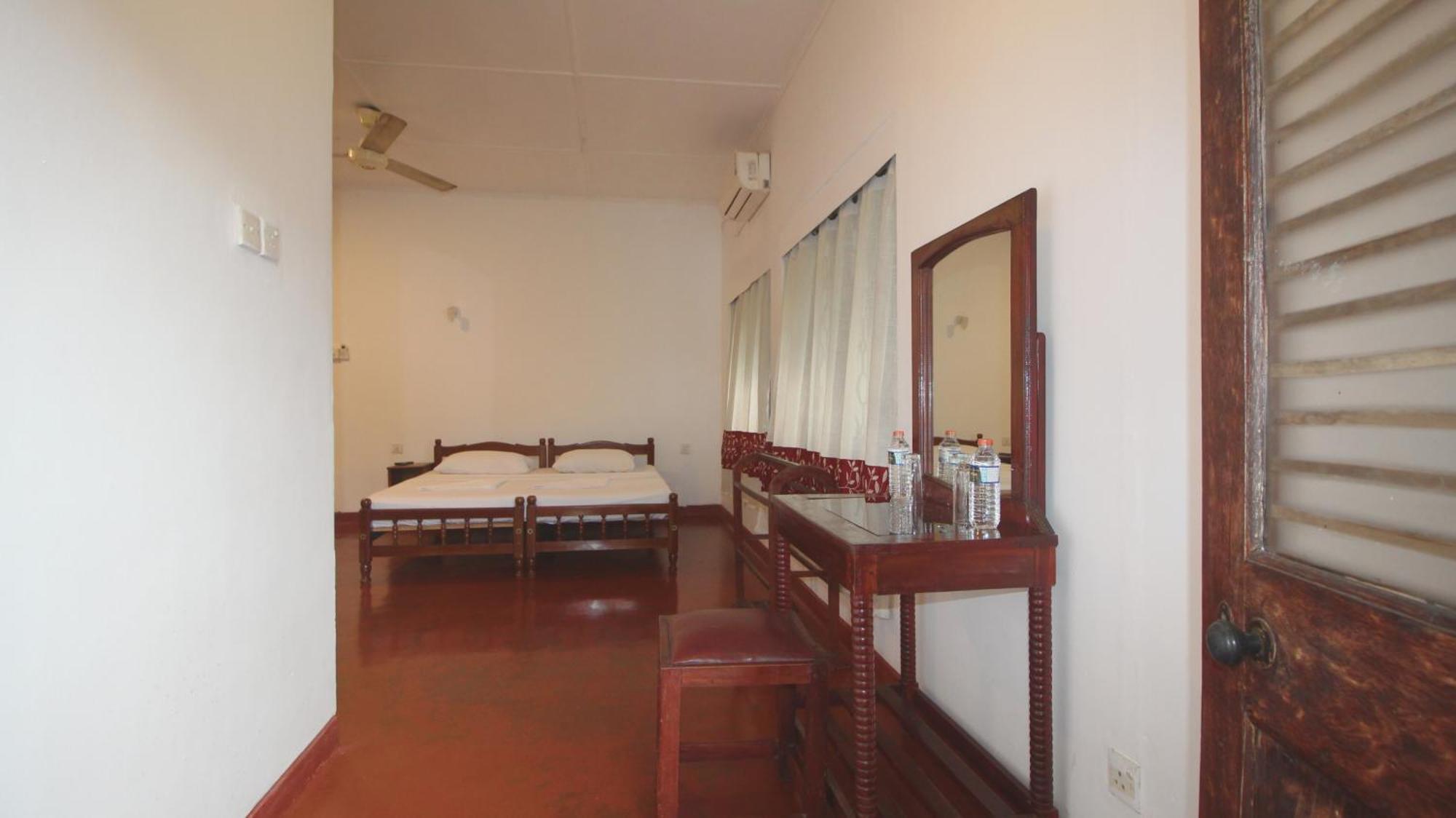 Kandy Boutique Villa By Fortuna Bungalows Dış mekan fotoğraf