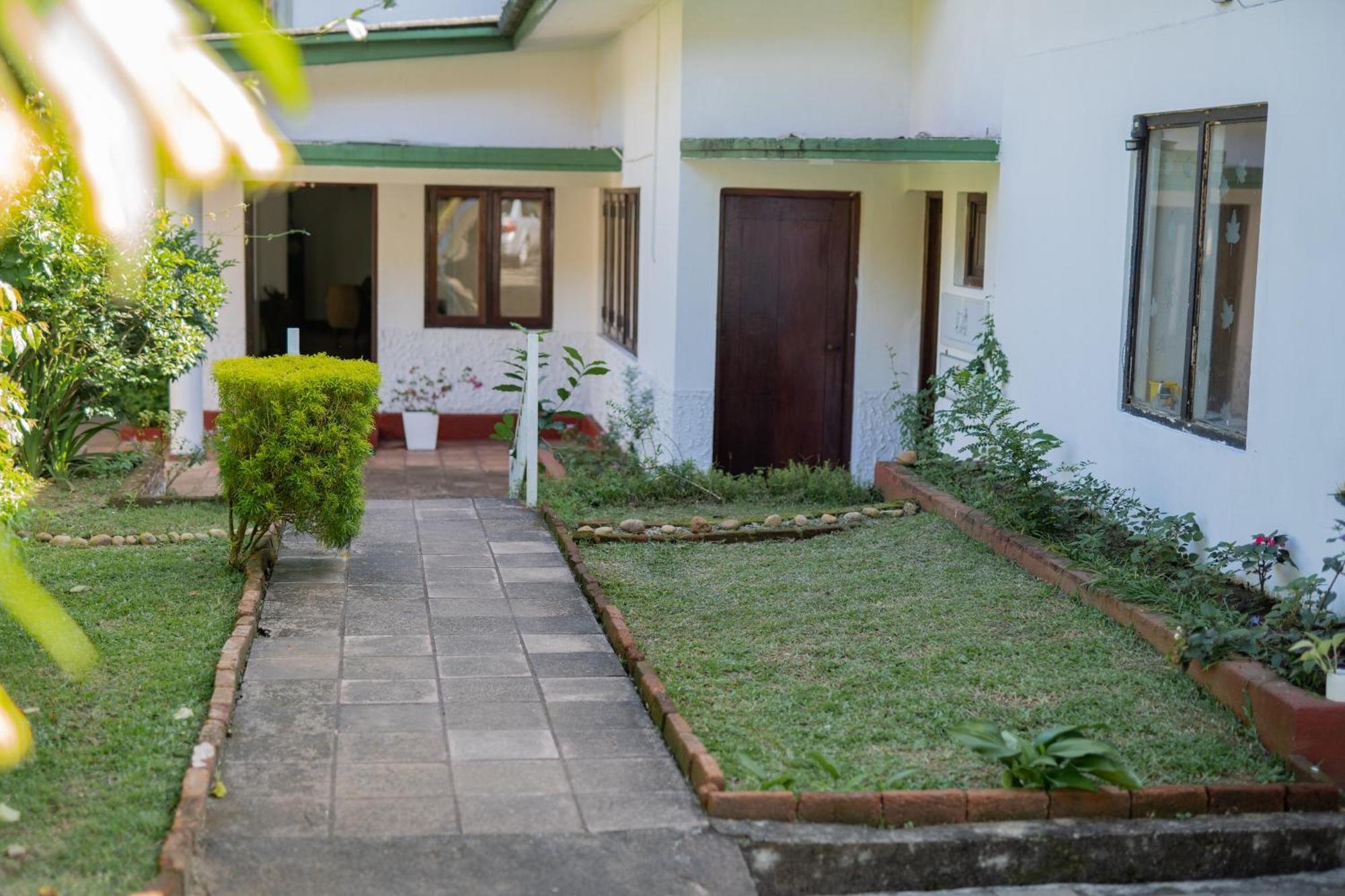 Kandy Boutique Villa By Fortuna Bungalows Dış mekan fotoğraf